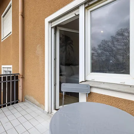 Kleines Mit Balkon Würzburg