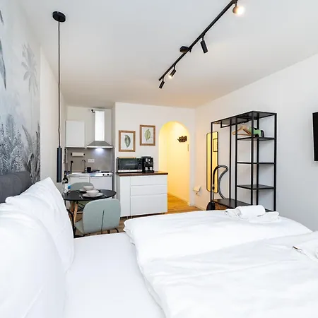 Apartament Kleines Mit Balkon