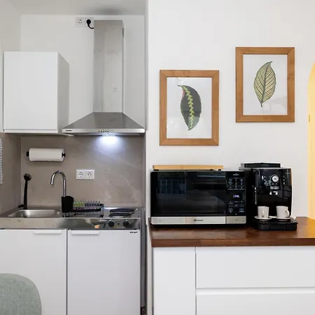 Kleines Mit Balkon *