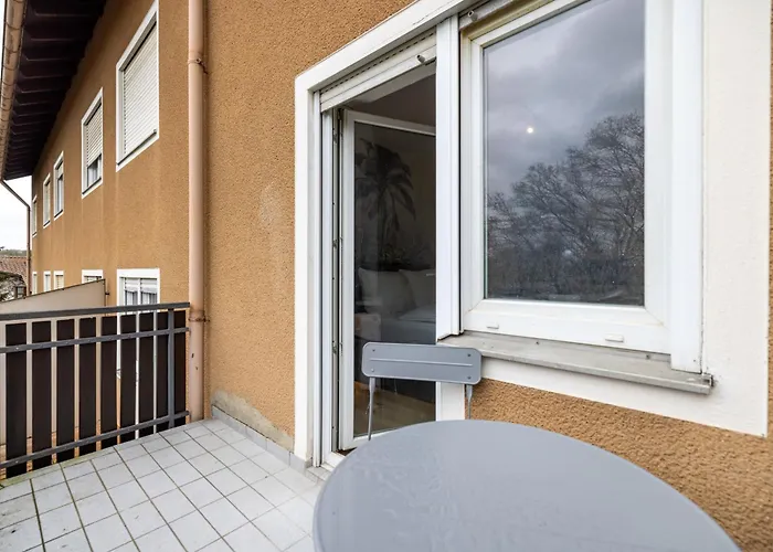 Kleines Mit Balkon Wurzburg