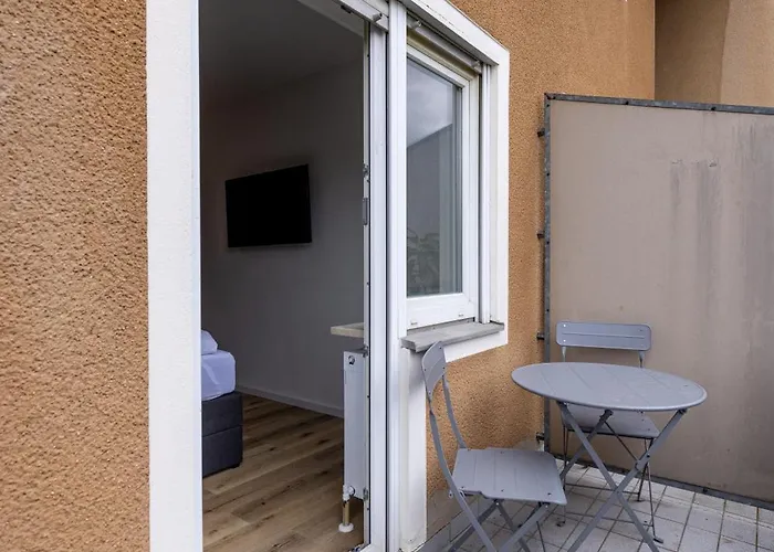 Kleines Mit Balkon