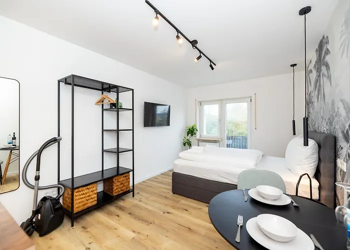 Kleines Mit Balkon Apartment *