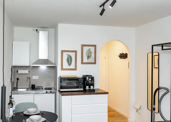Apartment Kleines Mit Balkon Wurzburg